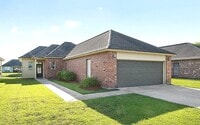 Building Photo - Lakefront Charm Near LSU – 3 Bed, 2 Bath w...