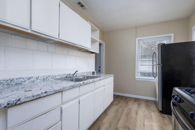 Building Photo - 17656 Toepfer Dr