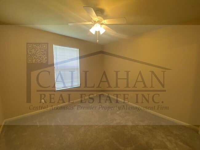 Building Photo - Jacksonville 4 Bedroom Home