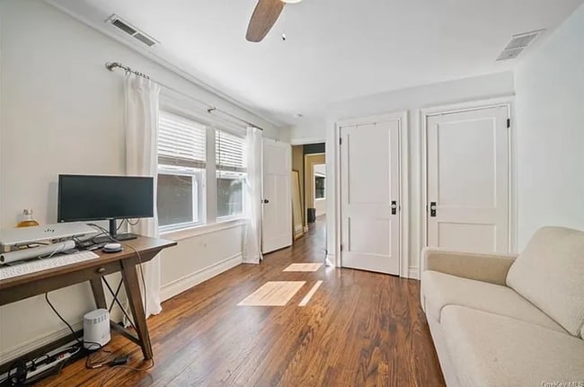Building Photo - For Rent in Beacon, NY – Spacious 3BR/2BA ...