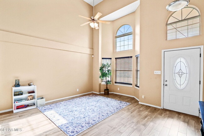 Building Photo - 12564 Paseo Alegre Dr