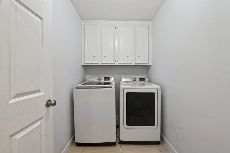 Building Photo - 4019 St Michaels Ct