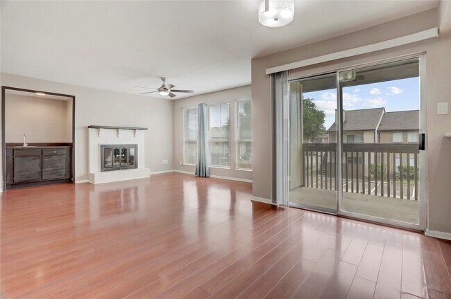 Building Photo - 1500 Bay Area Blvd