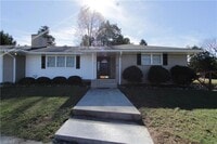 Building Photo - 711 Whittier Ave