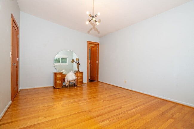 Building Photo - Magnolia 4 bedroom, 3 bathroom