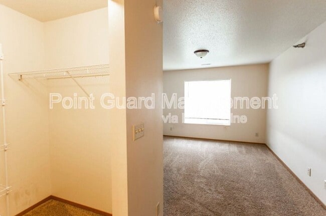 Building Photo - 2600 N Career Ave