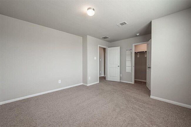 Building Photo - 5619 Brooklyn Rose Dr