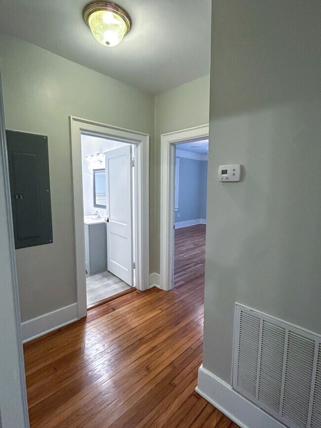 Building Photo - 505 E 51st St