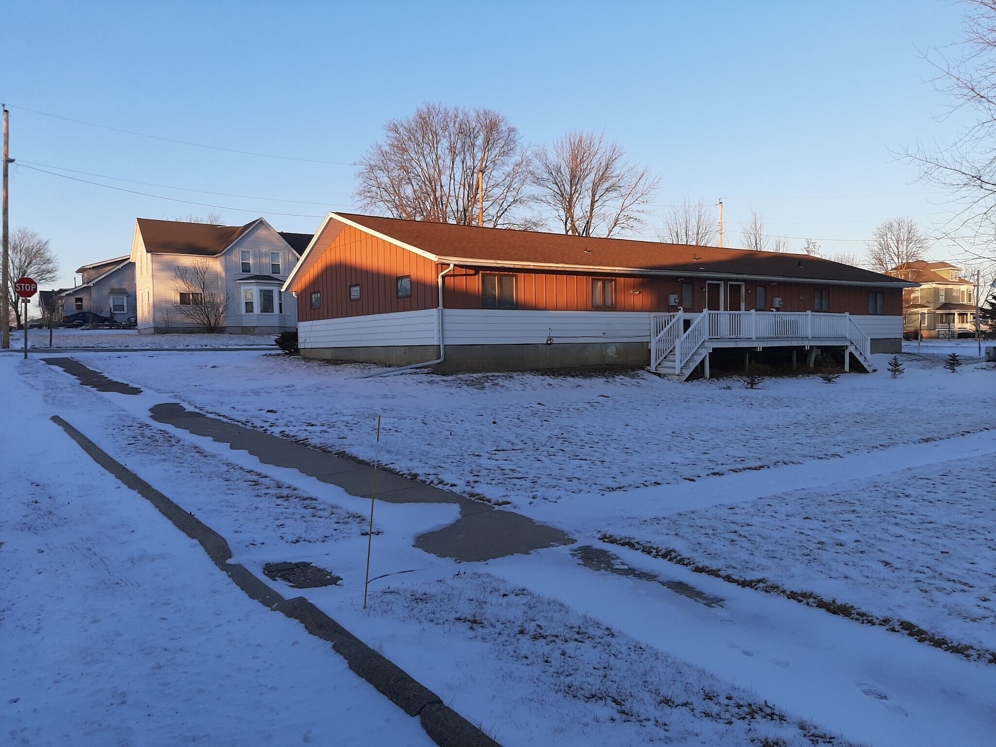 Building Photo - 305 8th St