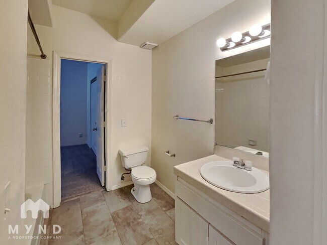 Building Photo - 5225 W Reno Ave