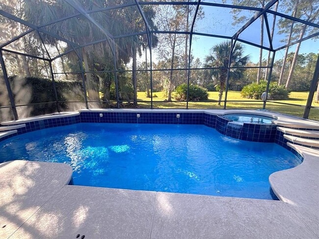 Building Photo - 1084 Shadowmoss Cir