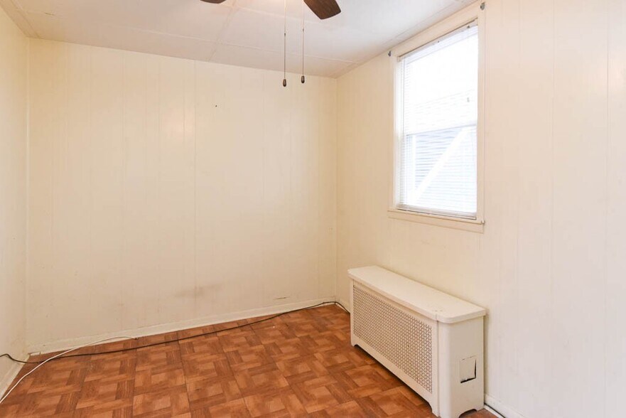 Building Photo - 3734 W Wabansia Ave