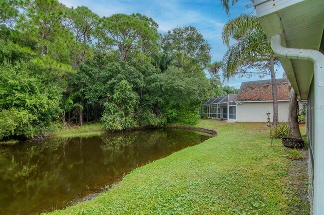 Building Photo - 314 Fountainview Cir