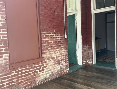 Building Photo - 424 N Mechanic St