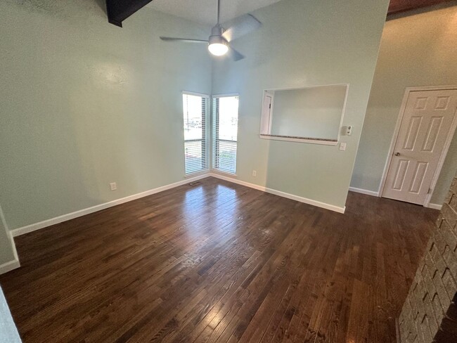 Building Photo - FOR RENT: Charming 3-Bedroom, 2-Bath Home ...
