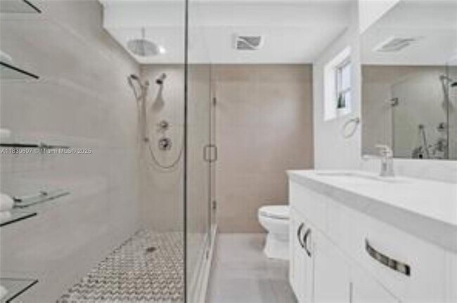 Building Photo - 4100 N 58th Ave