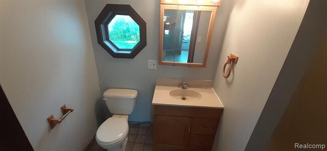 Building Photo - 965 Walton - Studio