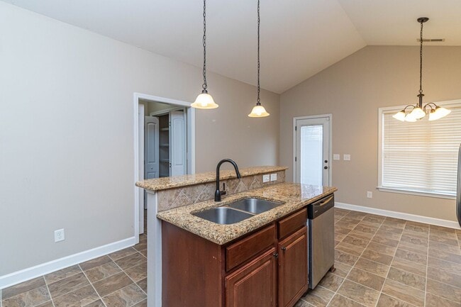 Building Photo - 210 Twilight Dr