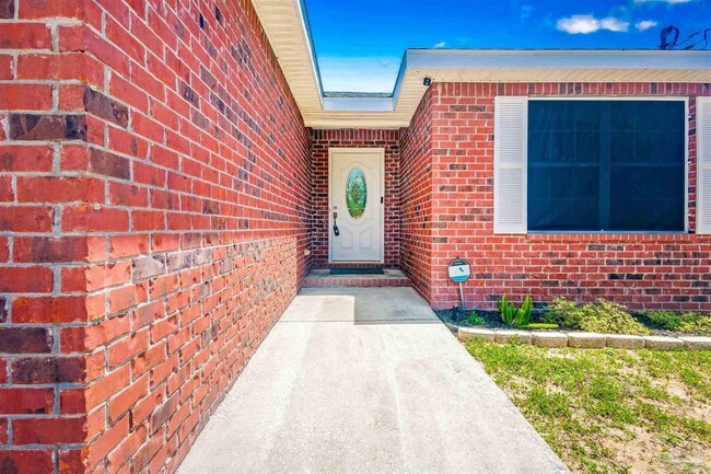 Building Photo - 2104 Frontera St