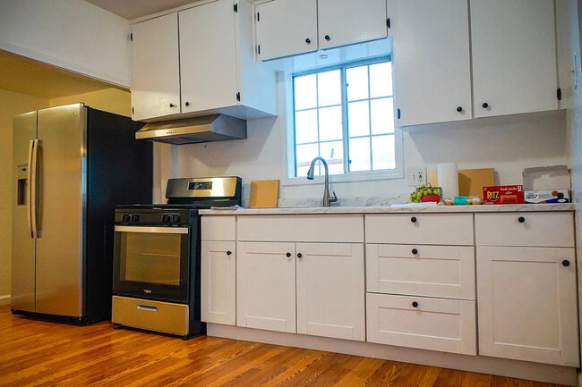 Building Photo - 84176 Corregidor Ave