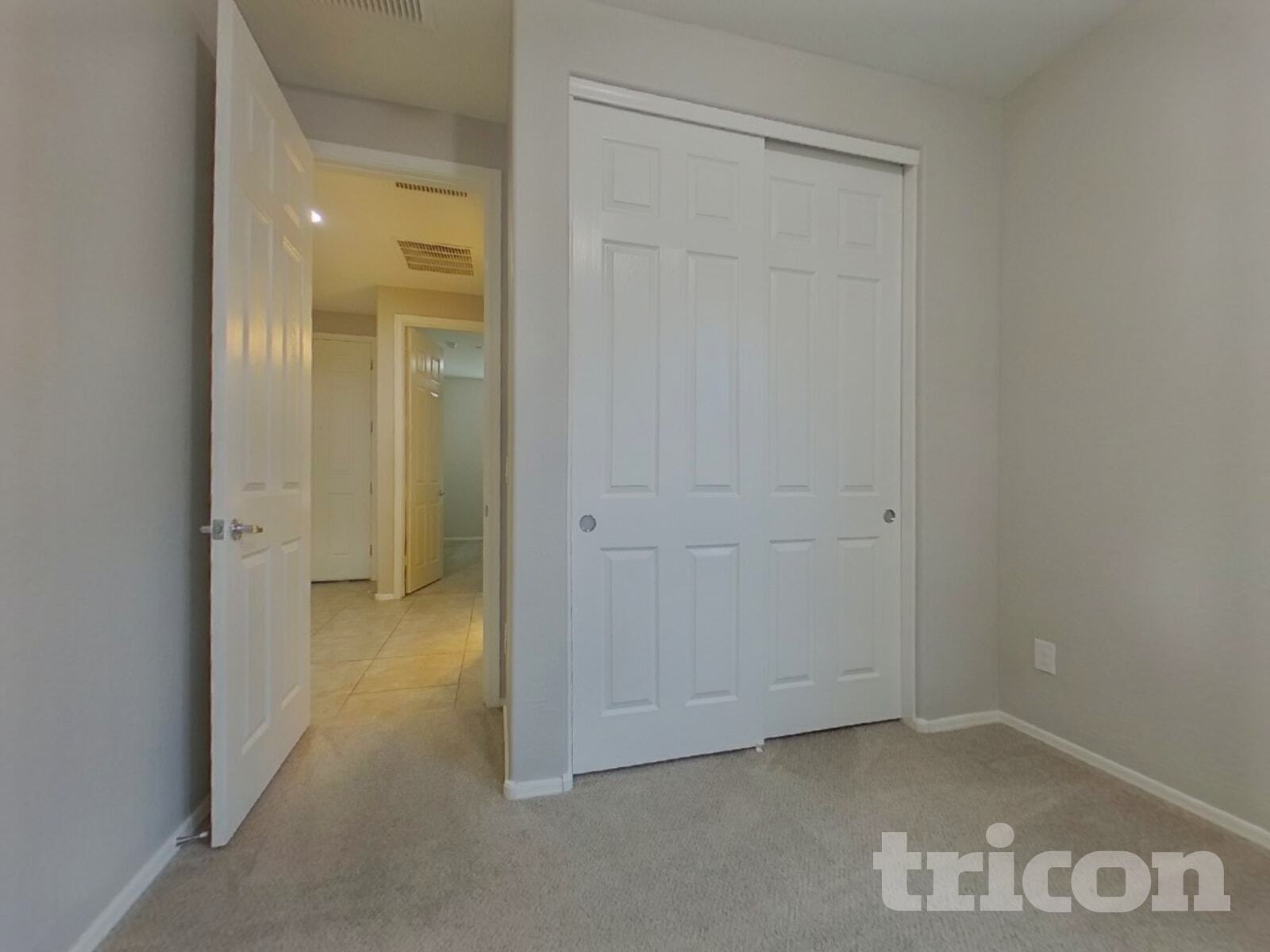 Building Photo - 21195 W Palm Ln