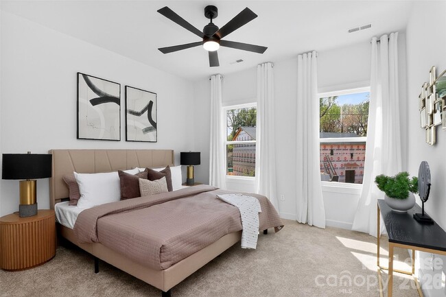 Building Photo - 3709 Lou Ann Ave