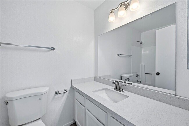 Building Photo - 31601 Avenida Maravilla
