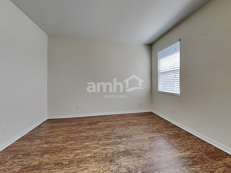 Building Photo - 8638 Sandy Plains Dr