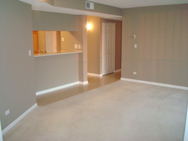 Primary Photo - 511 Aurora Ave