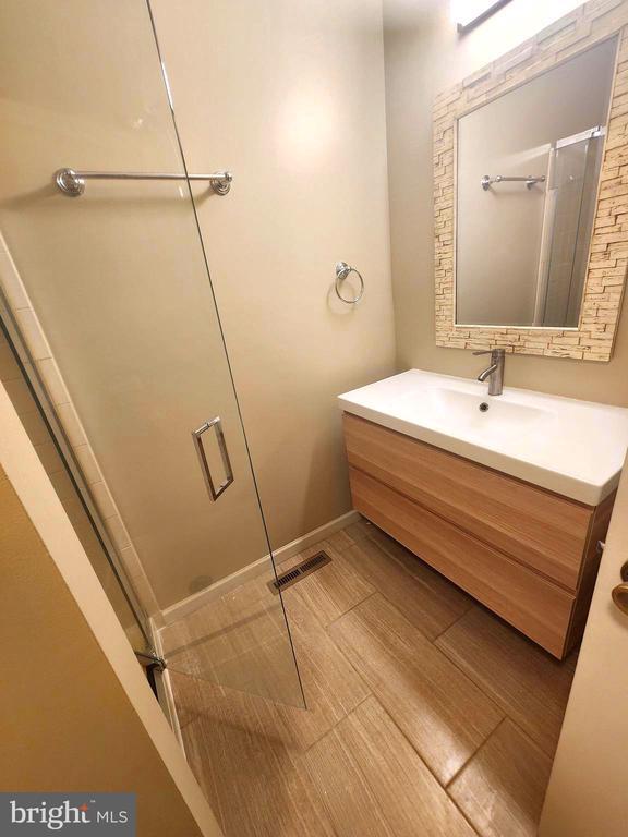 Building Photo - 236 Goshen Rd