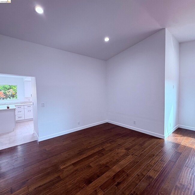 Building Photo - 1101 Hourglass Pl