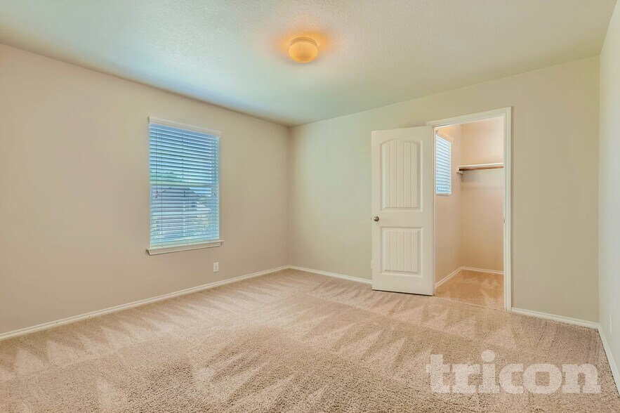 Building Photo - 15305 Cooks Petrel