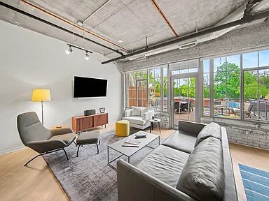 Building Photo - 315 2nd St