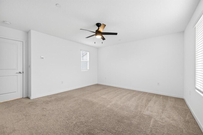 Building Photo - 317 Talus Wy S