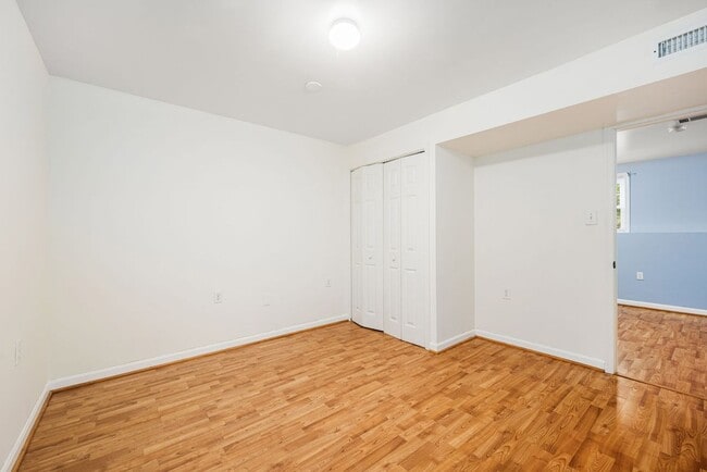 Building Photo - 11821 Sinclair Ln
