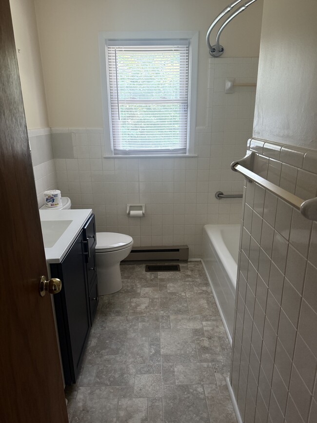 Building Photo - 8595 Benbow-Merrill Rd