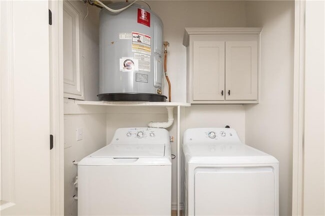 Building Photo - 1137 N Leverett Ave