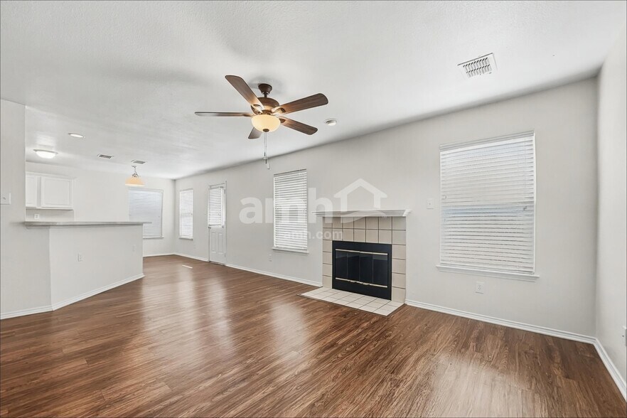 Building Photo - 1135 Trinity Trl