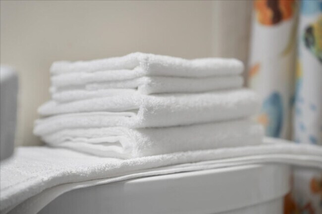 Building Photo - 1733 Sea Fair Dr