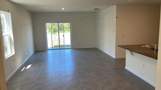 Building Photo - 1280 Cascades Ave