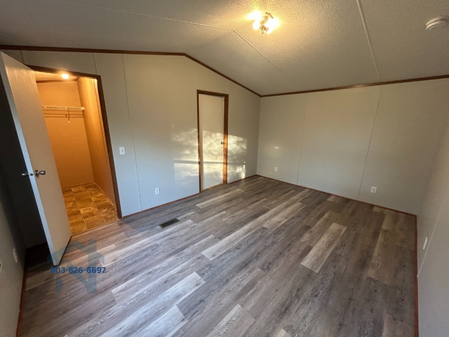 Building Photo - 358 County Rd