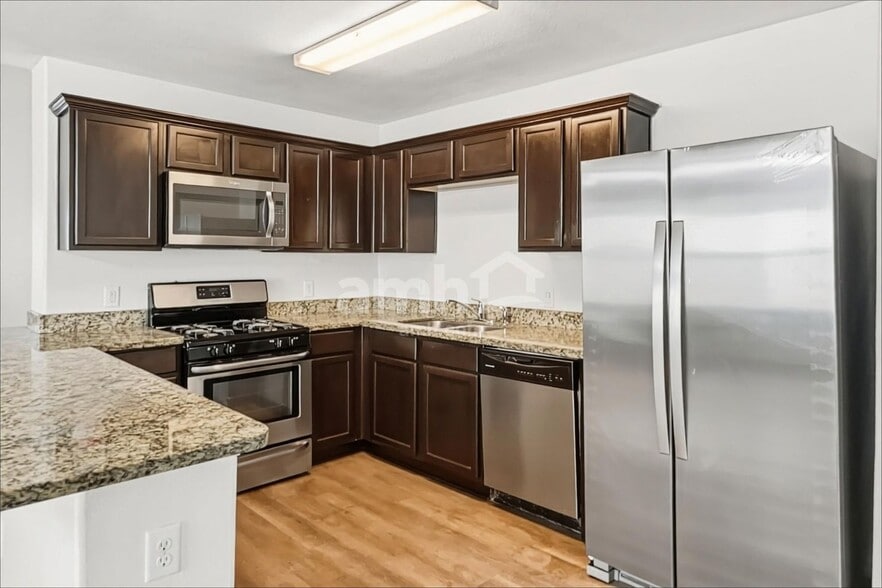 Building Photo - 7211 Alava Dr