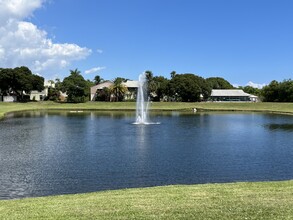 Building Photo - The Crossings of Boynton Beach