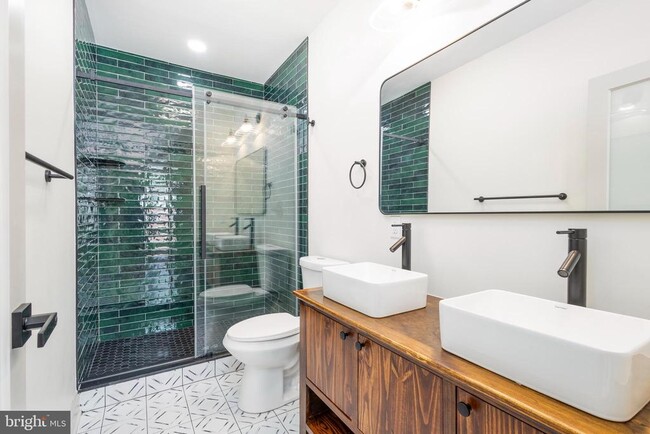 Building Photo - 3116 Clifford St