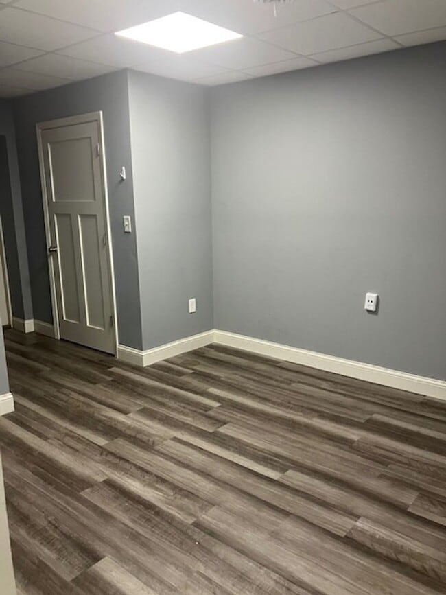 Building Photo - Store Front Available in Downtown Miamisburg