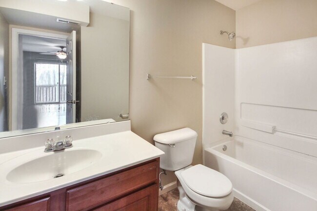 Building Photo - 286 Stonewall Creek Dr