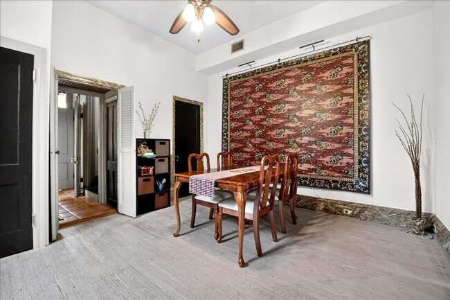 Building Photo - 1010 Allen Ave