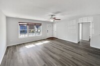 Building Photo - 3912 Harrow Dr