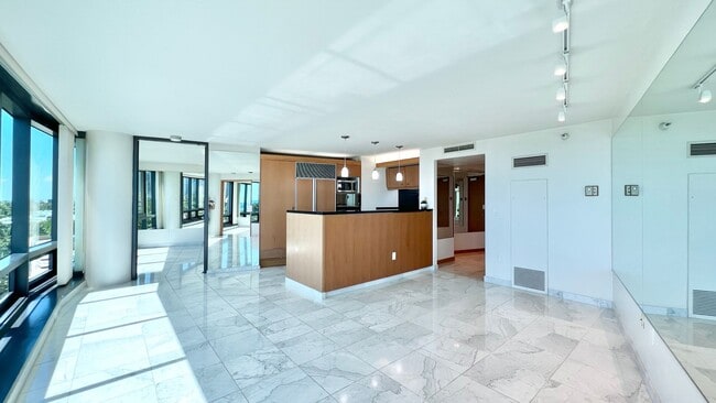 Building Photo - 2-BED/2-BATH AVAILABLE 09/30/2025 in NAURU...