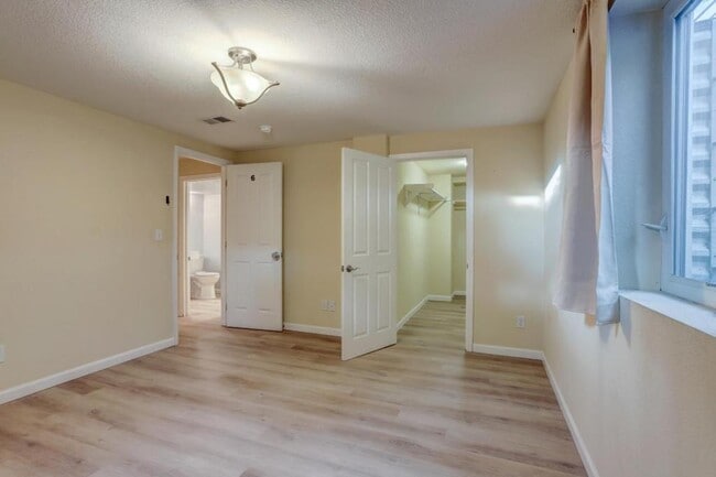 Building Photo - 7777 Umatilla St